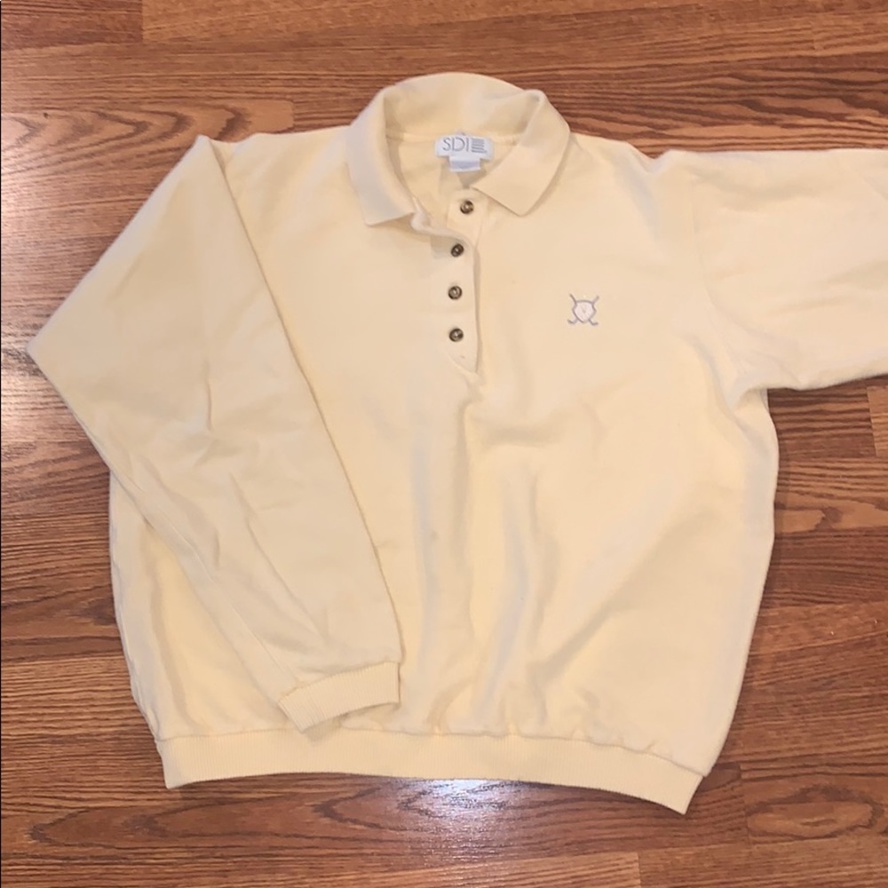 Light yellow golf sweatshirt with collar